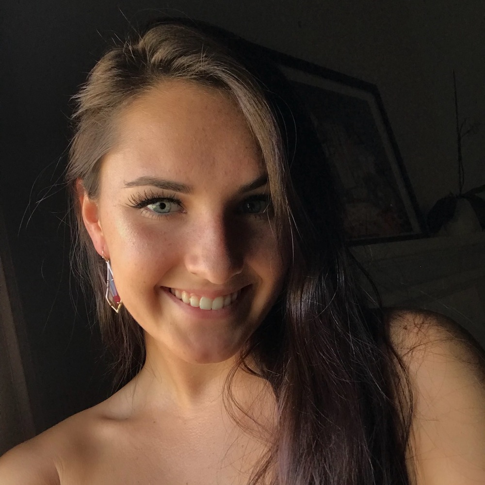Meet your Posher, Leah